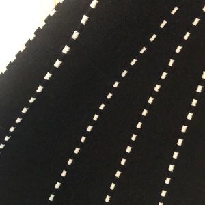 Club Monaco Skirts - Club Monaco Plunetta Skirt Club Monaco Skirts - Club Monaco Plunetta Skirt